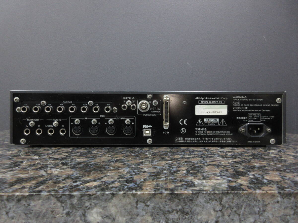 AKAI Z8