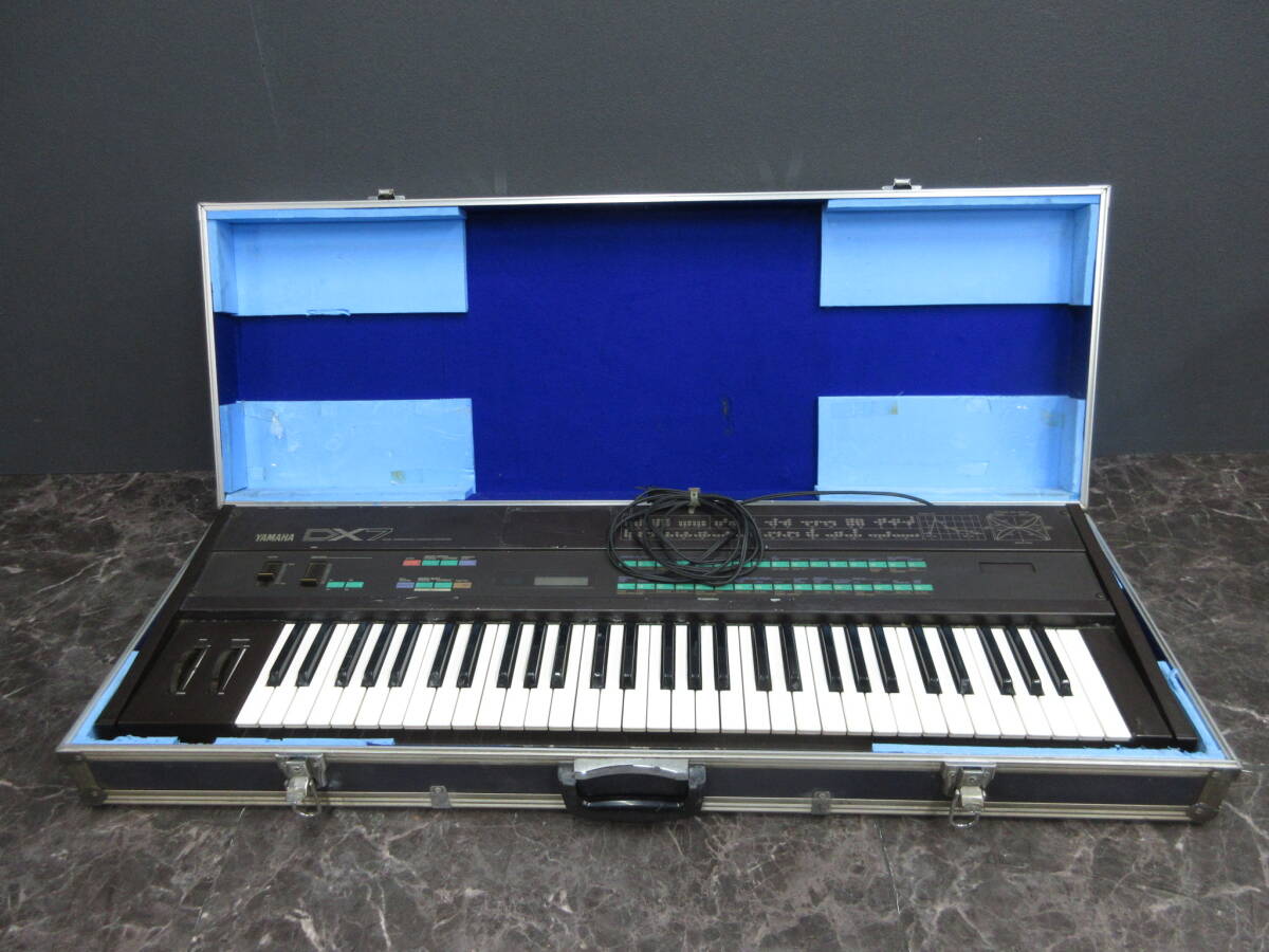 YAMAHA DX7